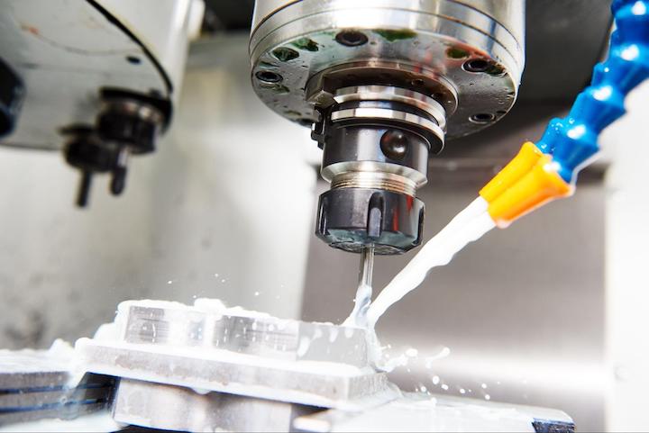 Cutting fluids for CNC machining processes